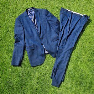 Zara - Single-Breasted Suit - 42R and 32 waist